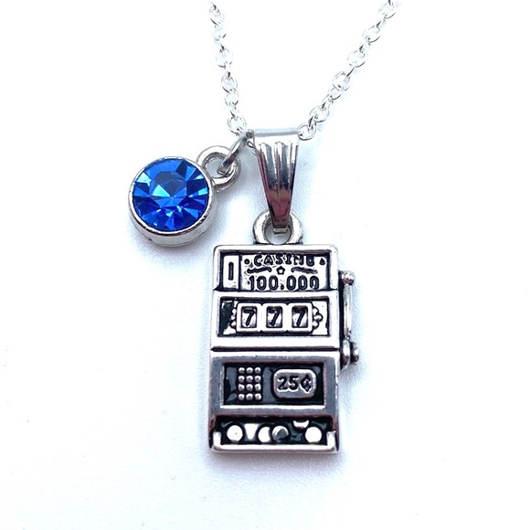 Casino Necklace - Picture 6 of 8